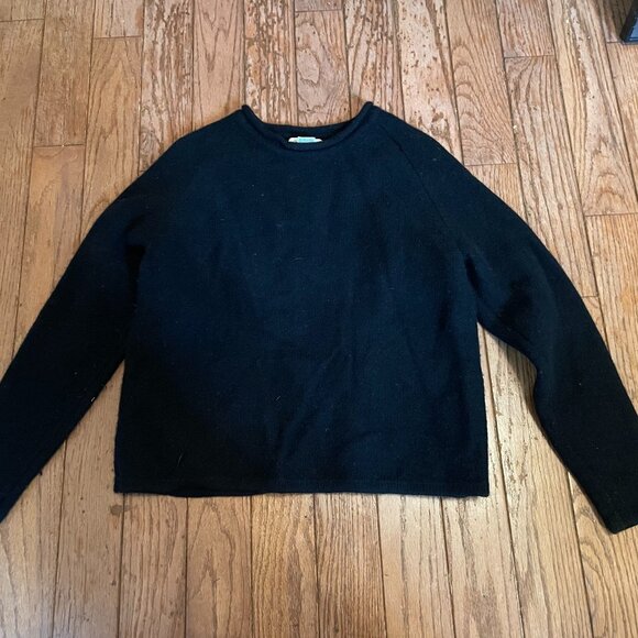Eddie Bauer Sweaters - Women's 100% Lambswool Classic Black Sweater